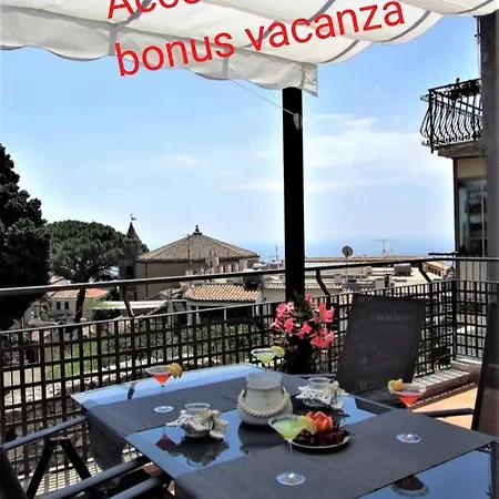 La Petite Maison * Taormina